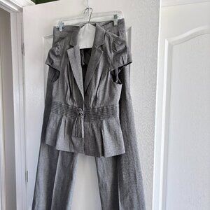 Women's BCBG Max Azria Gray Linen Blend Short-Sleeved Suit Size 2